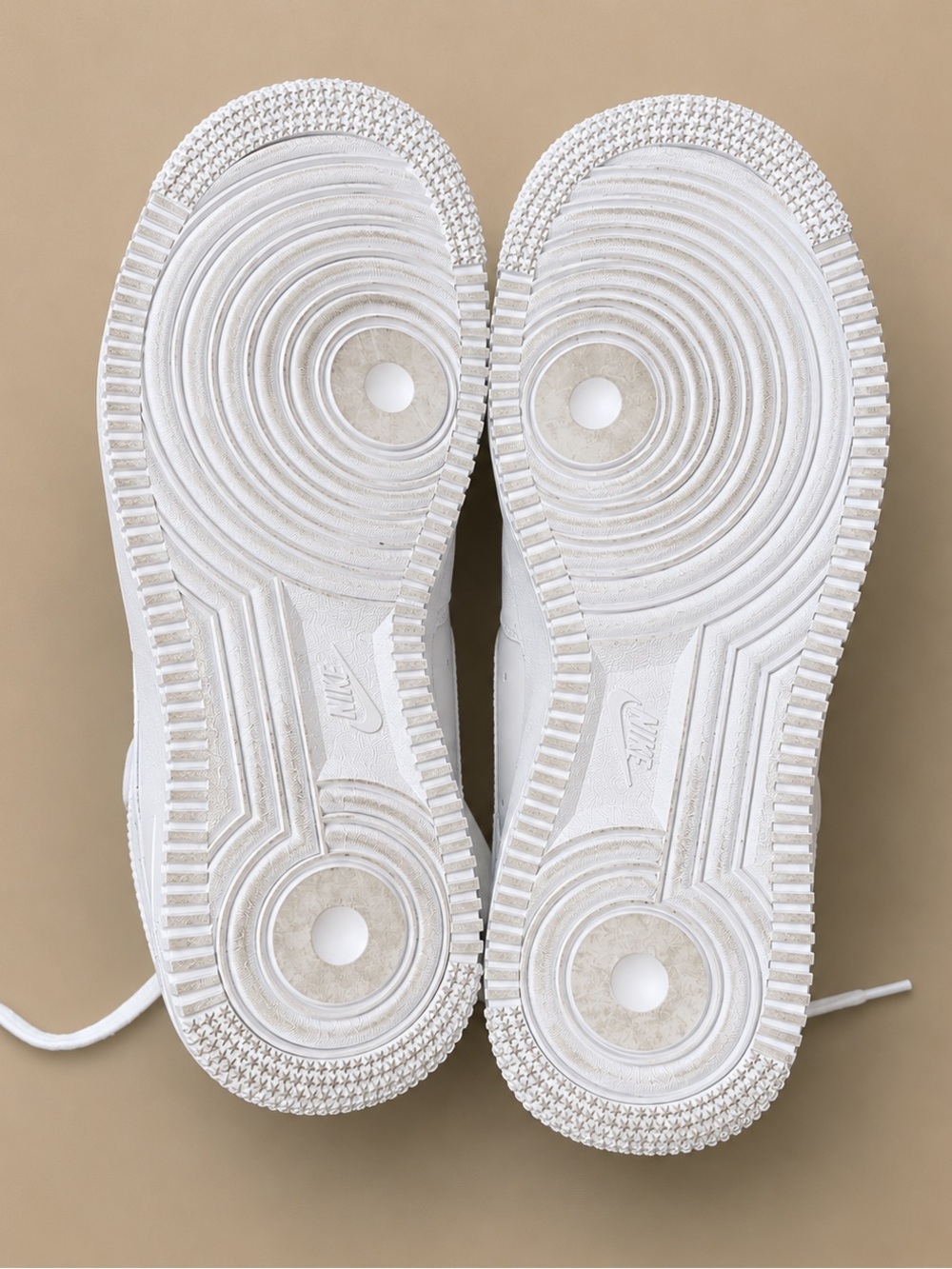 Nike Air Force 1 ‘07 White Women’s 7.5 Low Top Sneakers Casual Streetwear AF1 - Picture 3 of 3